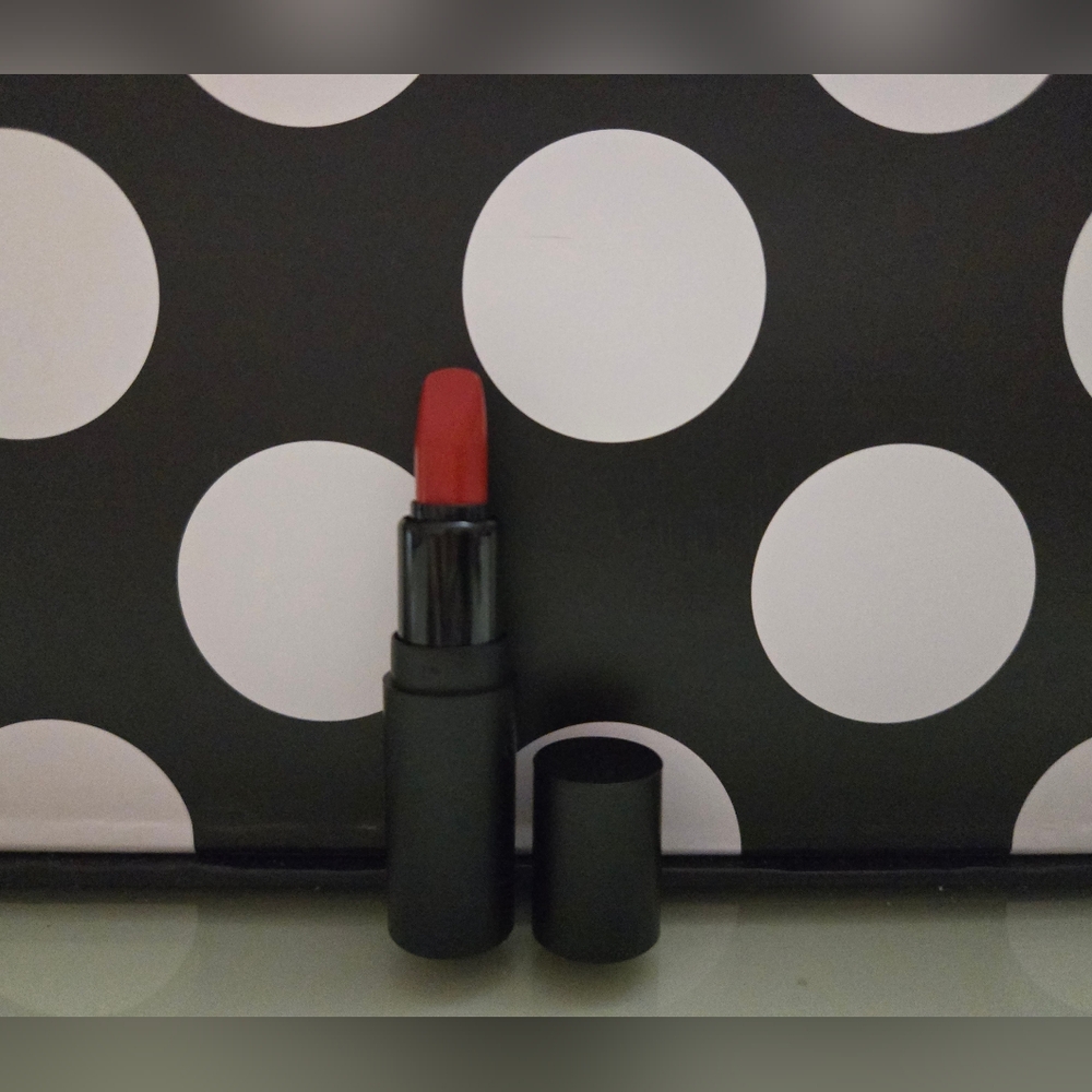 2/$15💄NARS Explicit Lipstick✨️